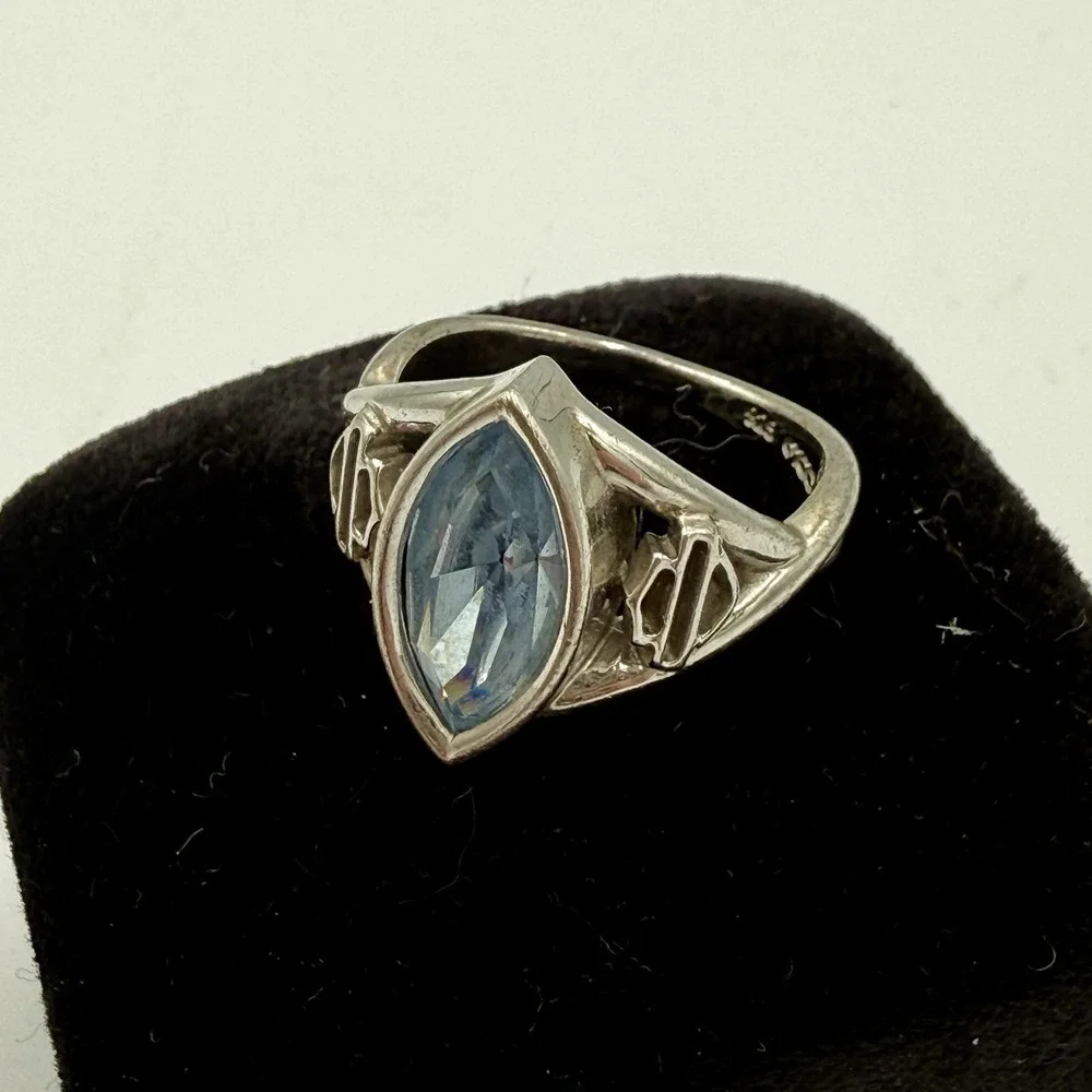 Harley Davidson Womens Ring With Blue Stone Sterling Silver .925 Size 7 Mob Wife